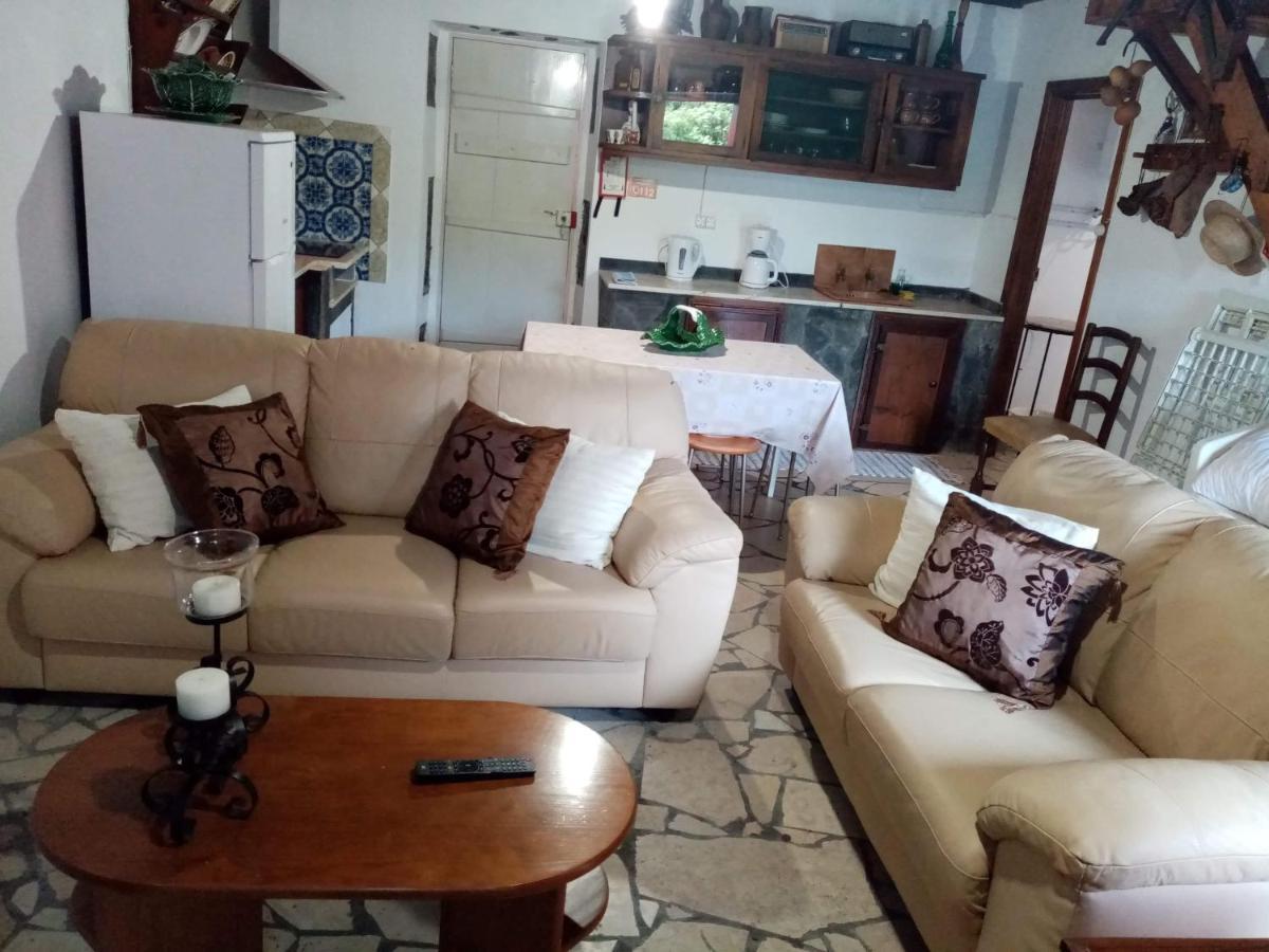 Adega Dos Virgilios Villa Madalena  Bagian luar foto